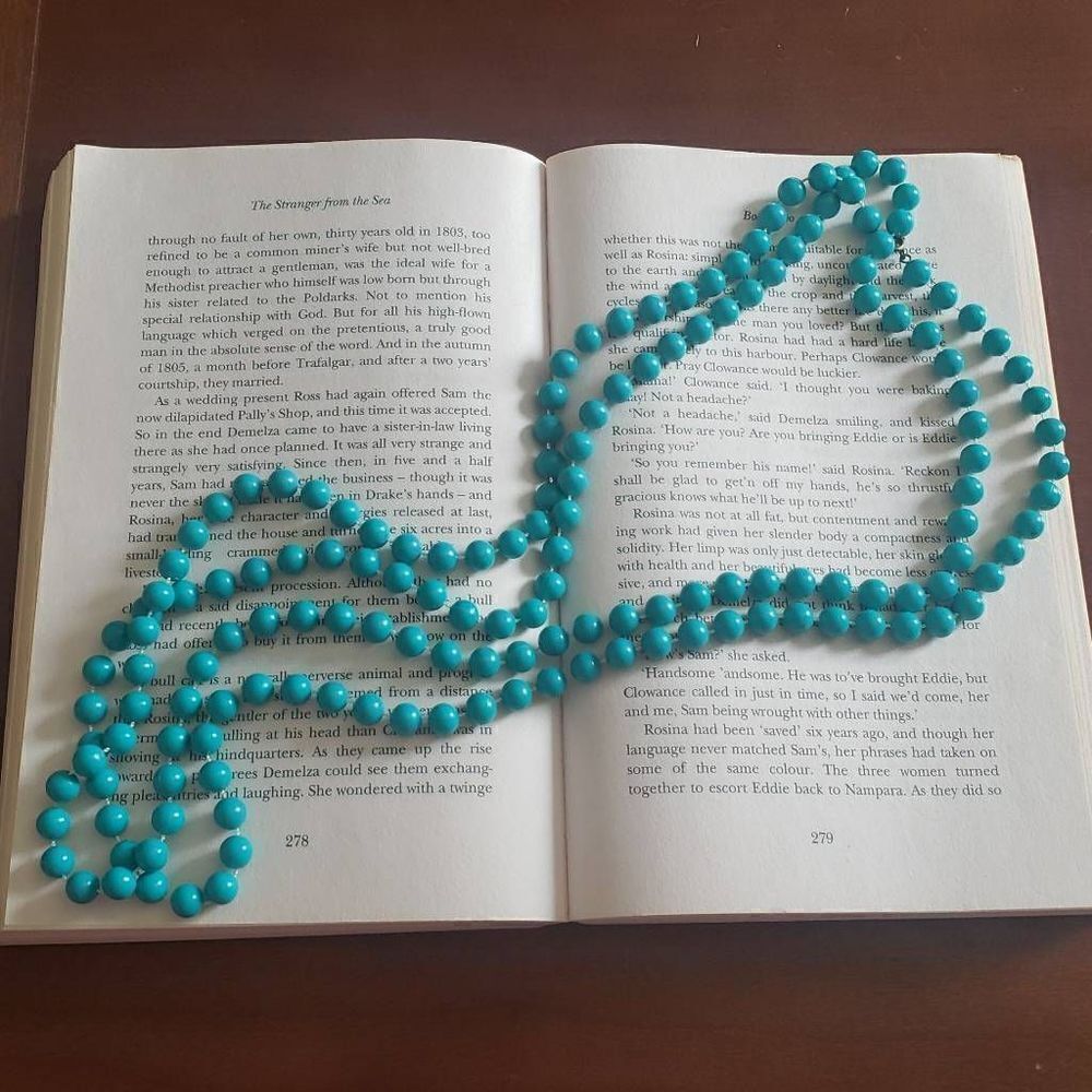 Vintage Teal Faux Pearl Necklace